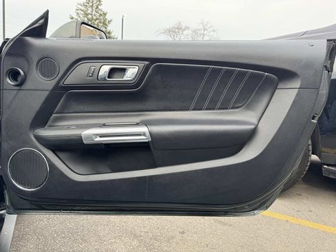 Used 2016 Ford Mustang GT Premium image 40