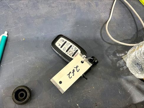 Used 2018 Chrysler Pacifica Touring-L Plus w/ Advanced Safetytec Group image 11