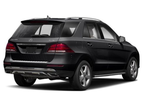 Used 2019 Mercedes-Benz GLE 400 4MATIC image 2