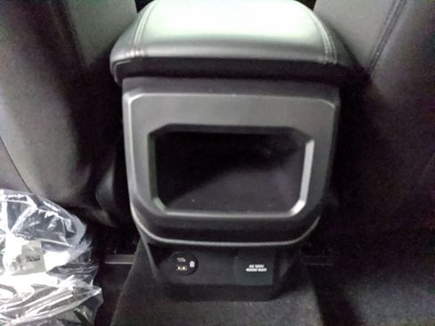 New 2025 Ford Ranger XLT w/ Equipment Group 301A High image 19