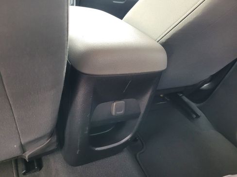 Used 2021 Chevrolet Colorado W/T w/ Custom Special Edition image 8