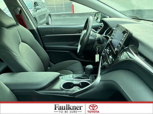 Used 2023 Toyota Camry LE FWD image 22