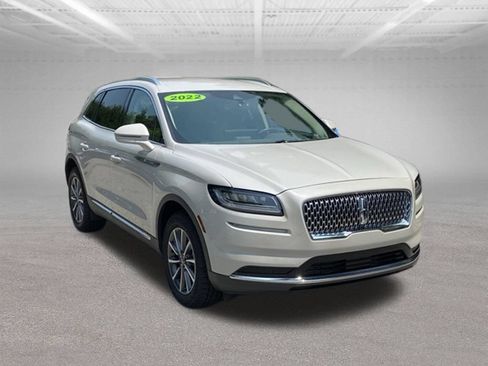 Used 2022 Lincoln Nautilus AWD image 8