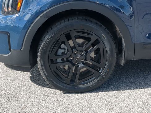 Certified 2024 Kia Telluride EX X-Line image 11