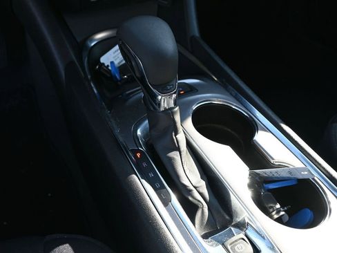 Used 2024 Chevrolet Malibu LT image 24