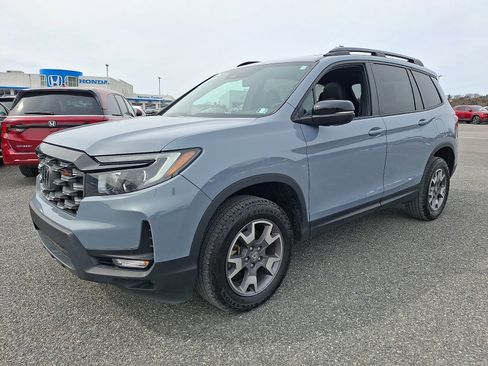 Certified 2023 Honda Passport TrailSport image 3