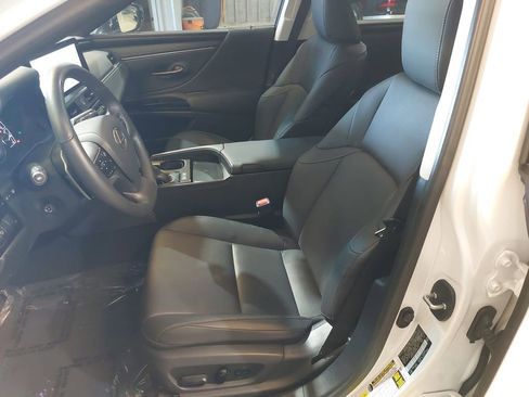 Used 2024 Lexus ES 300h w/ Premium Package FWD image 16