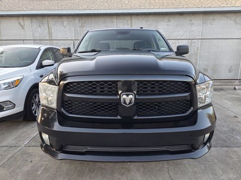Used 2017 RAM 1500 Express AWD/4WD image 2