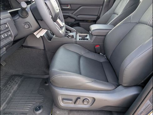 New 2026 Toyota 4Runner Limited AWD/4WD image 7