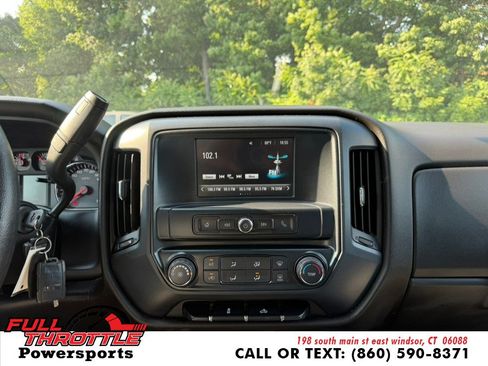 Used 2018 Chevrolet Silverado 1500 Custom w/ Custom Convenience Package AWD/4WD image 22