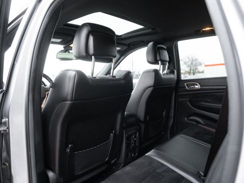 Used 2014 Jeep Grand Cherokee Altitude image 23