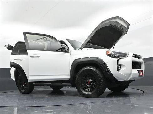 Certified 2022 Toyota 4Runner SR5 Premium w/ Moonroof Package RWD image 47
