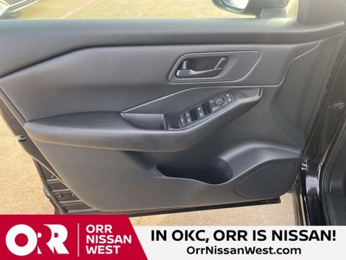 Used 2026 Nissan Rogue S image 11