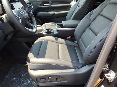 New 2027 GMC Terrain Elevation w/ Elevation Premium Package AWD/4WD image 13