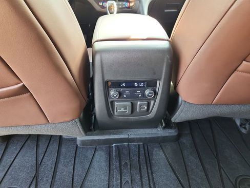 Certified 2021 Buick Enclave Avenir w/ Avenir Technology Package FWD image 13
