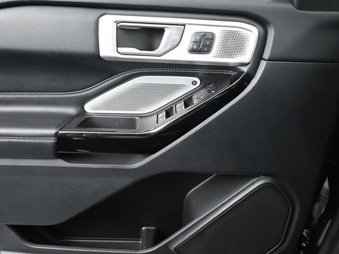 Used 2022 Ford Explorer ST w/ Equipment Group 401A image 13