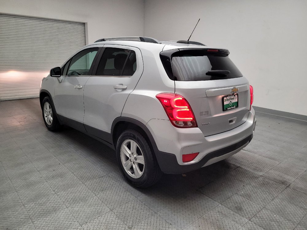 Used 2020 Chevrolet Trax LT FWD image 5