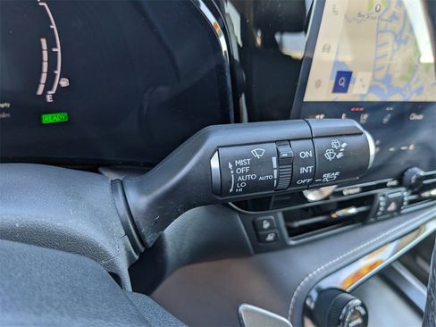 Used 2024 Lexus NX 300h AWD w/ Luxury Package image 35