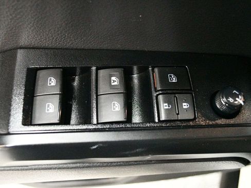Used 2023 Toyota Tacoma SR AWD/4WD image 68