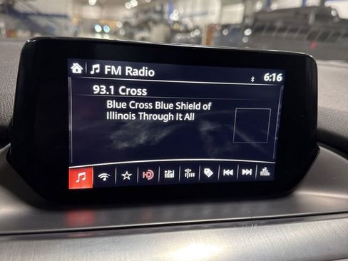 Used 2017 MAZDA MAZDA6 Touring image 12