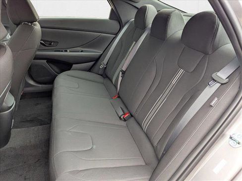 New 2025 Hyundai Elantra SEL w/ Cargo Package image 15