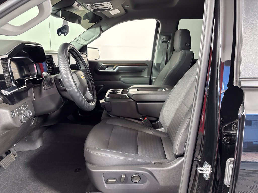 Certified 2026 Chevrolet Silverado 1500 LT w/ Protection Package AWD/4WD image 23