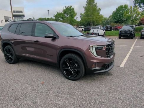 Used 2026 GMC Acadia Elevation w/ Black Edition FWD image 2