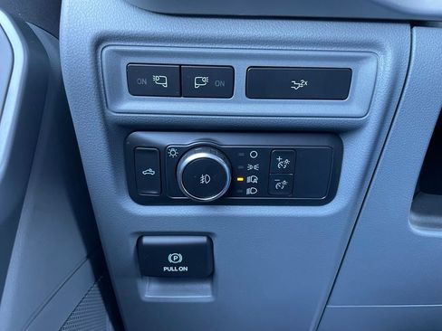 Used 2022 Ford F150 XLT w/ Equipment Group 302A High AWD/4WD image 39