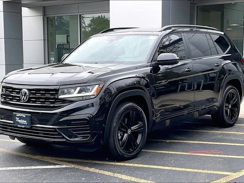Used 2023 Volkswagen Atlas SEL R-Line AWD/4WD image 15