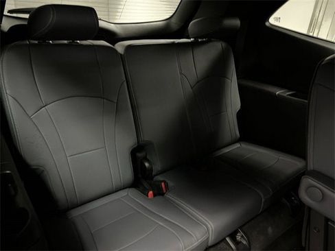 Certified 2023 Buick Enclave Essence w/ Experience Buick Package image 27