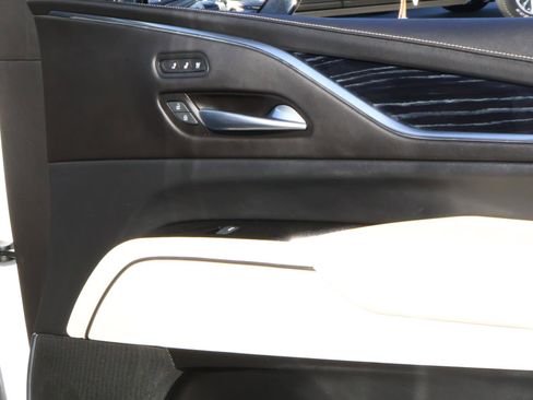 Used 2021 Cadillac Escalade Sport w/ Driver Assist Tech Package image 23