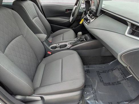 Certified 2025 Toyota Corolla LE image 18
