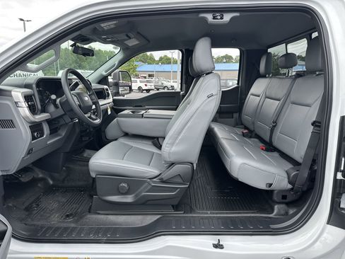 New 2025 Ford F450 XL w/ XL Chrome Package image 16