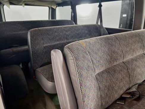 Used 2000 Dodge B3500 RWD image 20