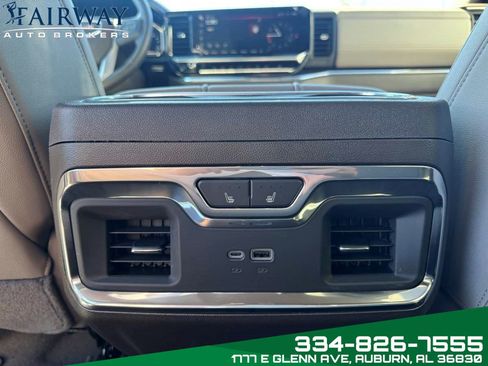 Used 2024 GMC Sierra 1500 SLT w/ SLT Premium Plus Package image 31