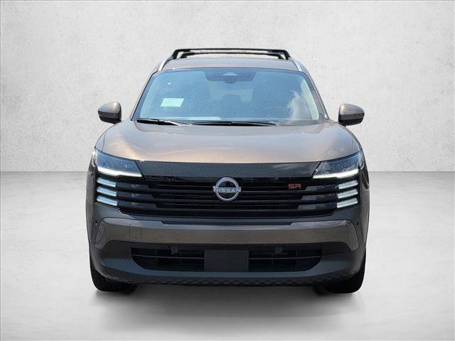 Used 2025 Nissan Kicks SR w/ Illumination Package FWD image 2