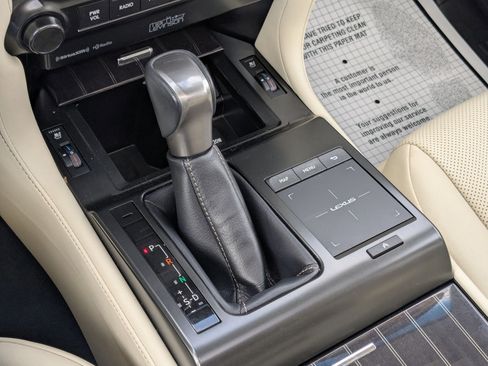 Used 2023 Lexus GX 460 Premium image 18