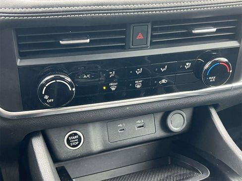 Certified 2023 Nissan Rogue S image 16