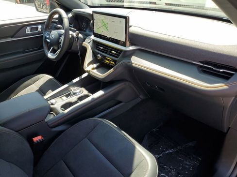 New 2026 Ford Explorer Tremor w/ Tremor Convenience Package image 17