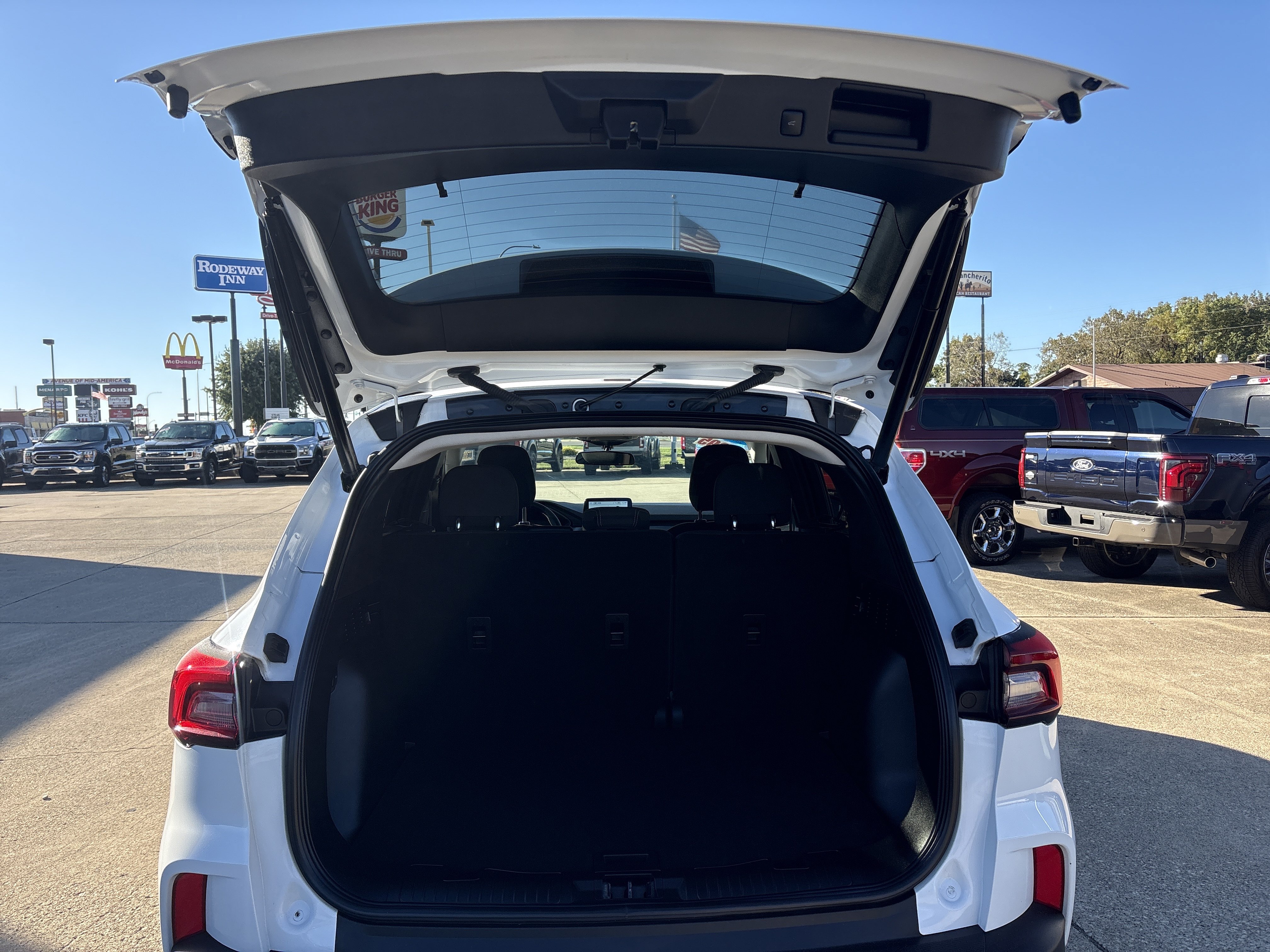 Used 2024 Ford Escape Active FWD image 6