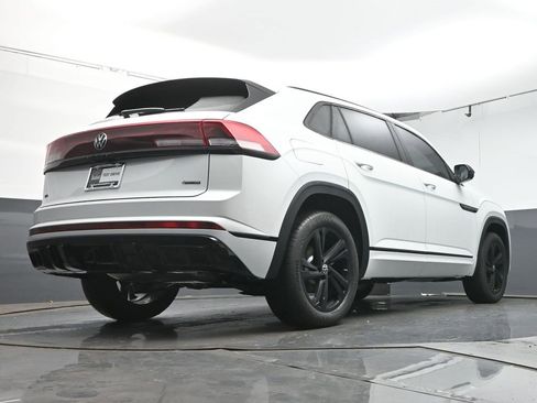 New 2026 Volkswagen Atlas Cross Sport SEL R-Line image 38