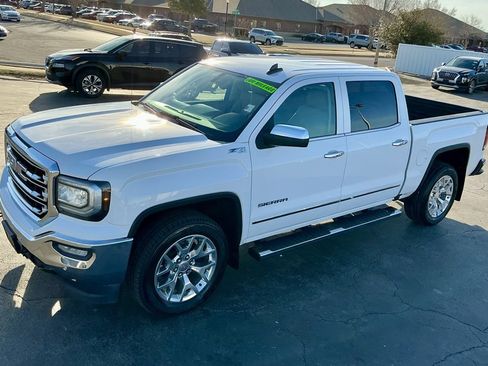 Used 2017 GMC Sierra 1500 SLT w/ SLT Premium Package image 5