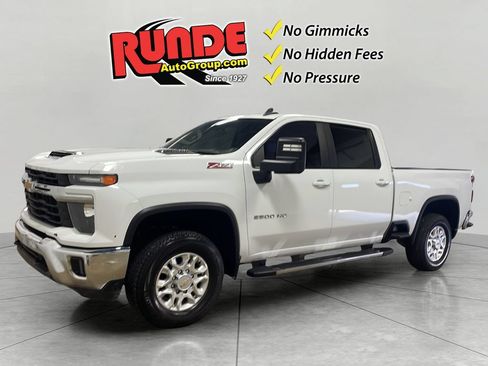 Used 2025 Chevrolet Silverado 2500 LT AWD/4WD image 1