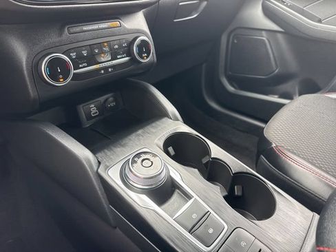 Used 2025 Ford Escape ST-Line AWD/4WD image 15