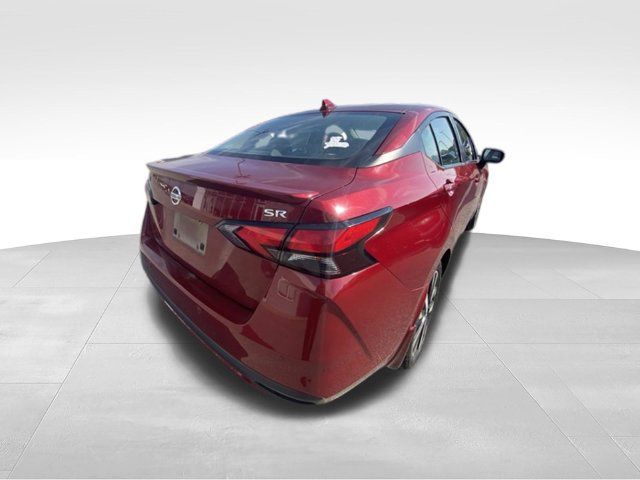 Used 2022 Nissan Versa SR FWD image 12