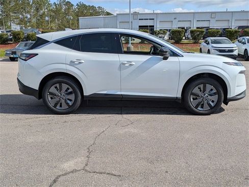 New 2025 Nissan Murano SL image 2