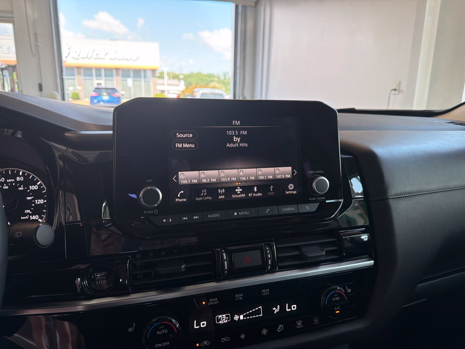 Used 2025 Nissan Pathfinder SV AWD/4WD image 29