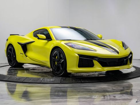 Used 2024 Chevrolet Corvette Z06 w/ Stealth Interior Trim Package image 32