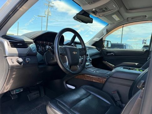 Used 2017 Chevrolet Tahoe Premier AWD/4WD image 9