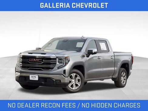 Used 2025 GMC Sierra 1500 SLT RWD image 2